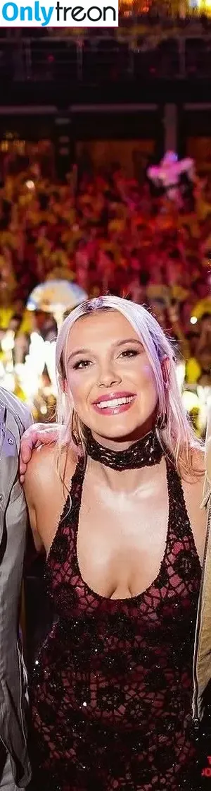 Millie Bobby Brown / milliebobbybrown фото голая #5031
