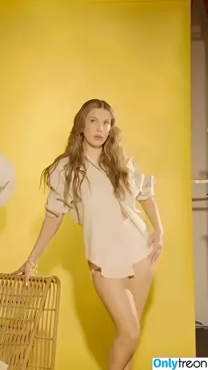 Millie Bobby Brown / milliebobbybrown nude photo #5358