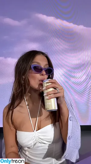 Millie Bobby Brown / milliebobbybrown nude photo #5420