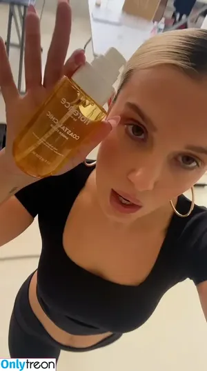 Millie Bobby Brown / milliebobbybrown nude photo #5576