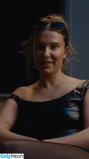 Millie Bobby Brown / milliebobbybrown фото голая #5663