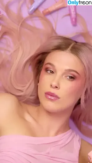 Millie Bobby Brown / milliebobbybrown фото голая #5801