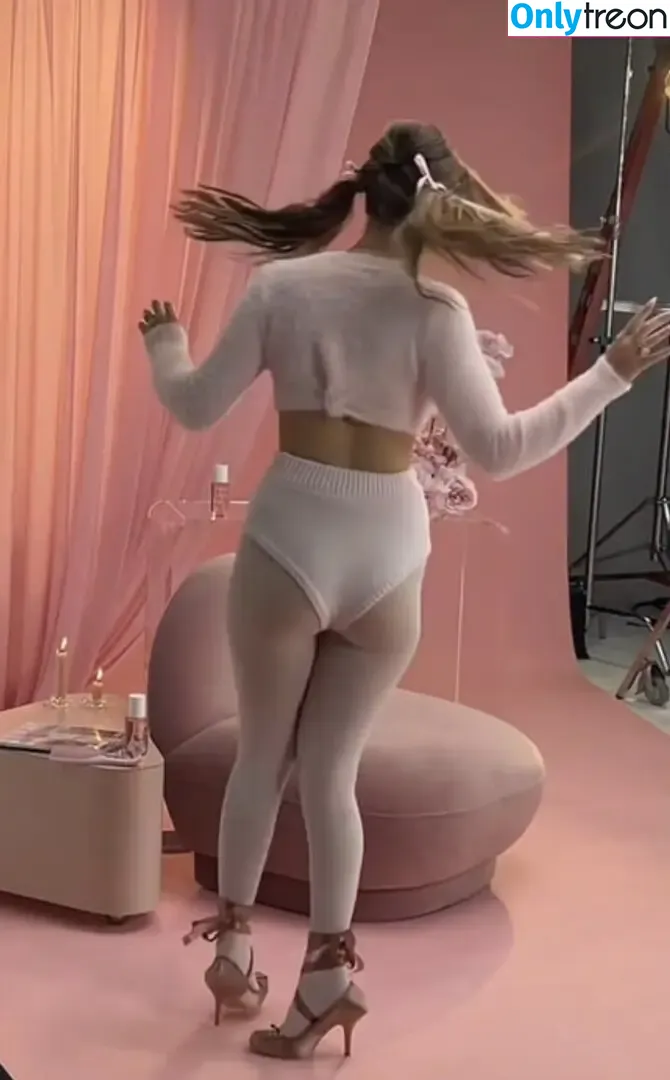Millie Bobby Brown nude photo #5288 (milliebobbybrown)