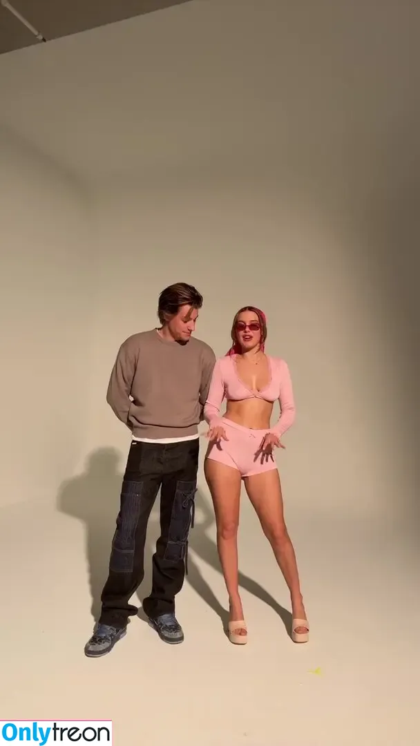 Millie Bobby Brown nude photo #5506 (milliebobbybrown)