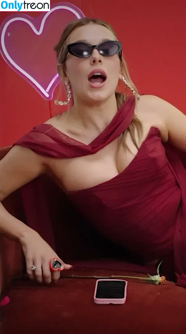 Millie Bobby Brown nude photo #5621 (milliebobbybrown)