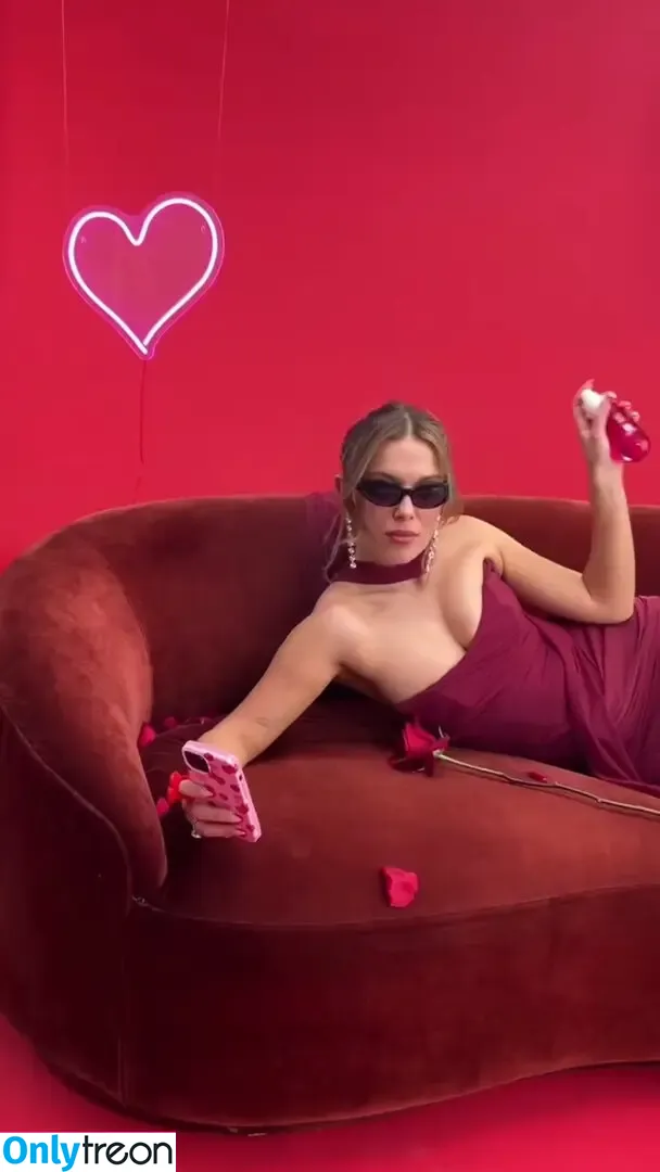 Millie Bobby Brown nude photo #5780 (milliebobbybrown)