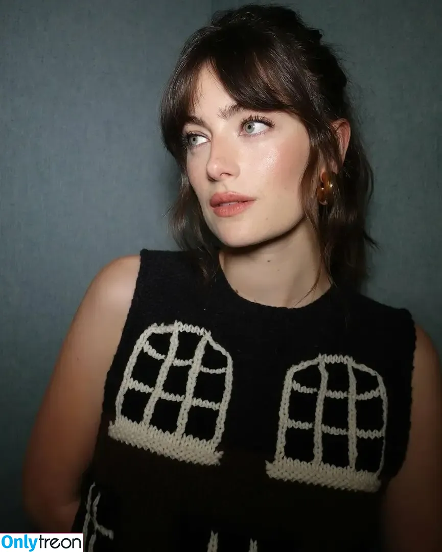 Millie Brady голая photo #0044 (millie_brady)