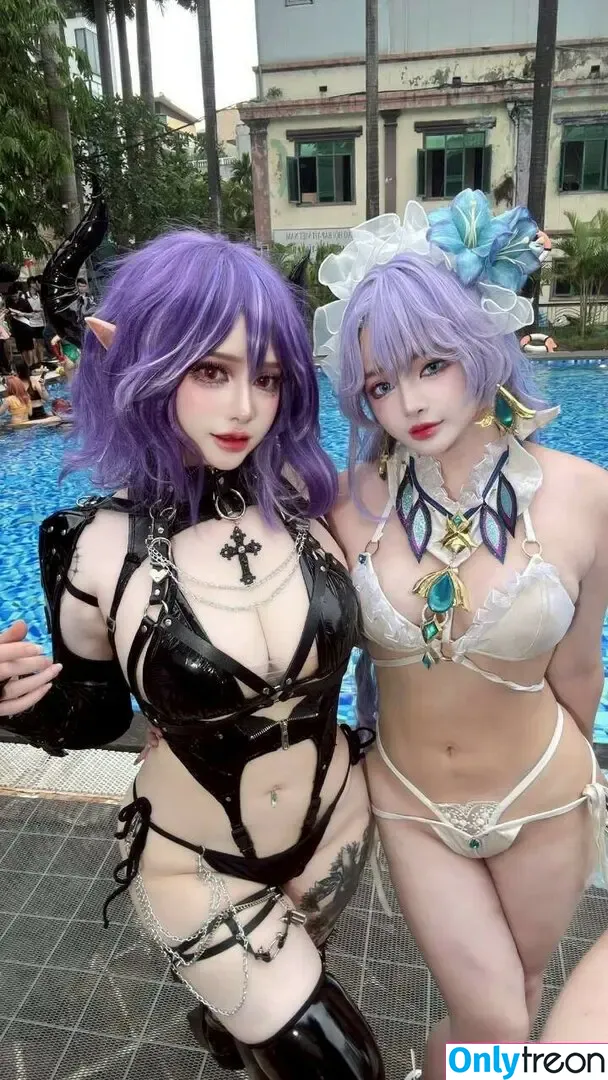 mimichan259 nude photo #0115 (mumichan259 / omg.thatmimi)