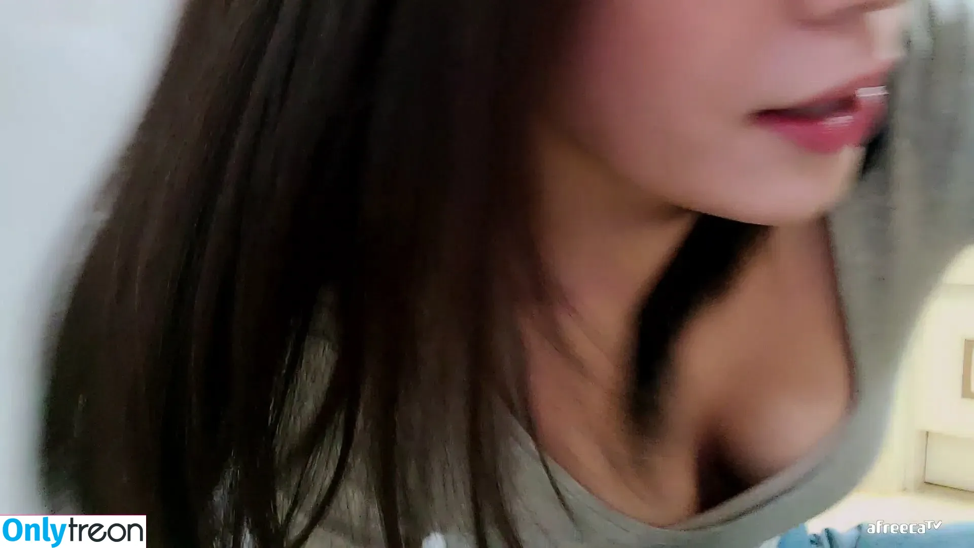 Min.E nude photo #0125 (93.sss)