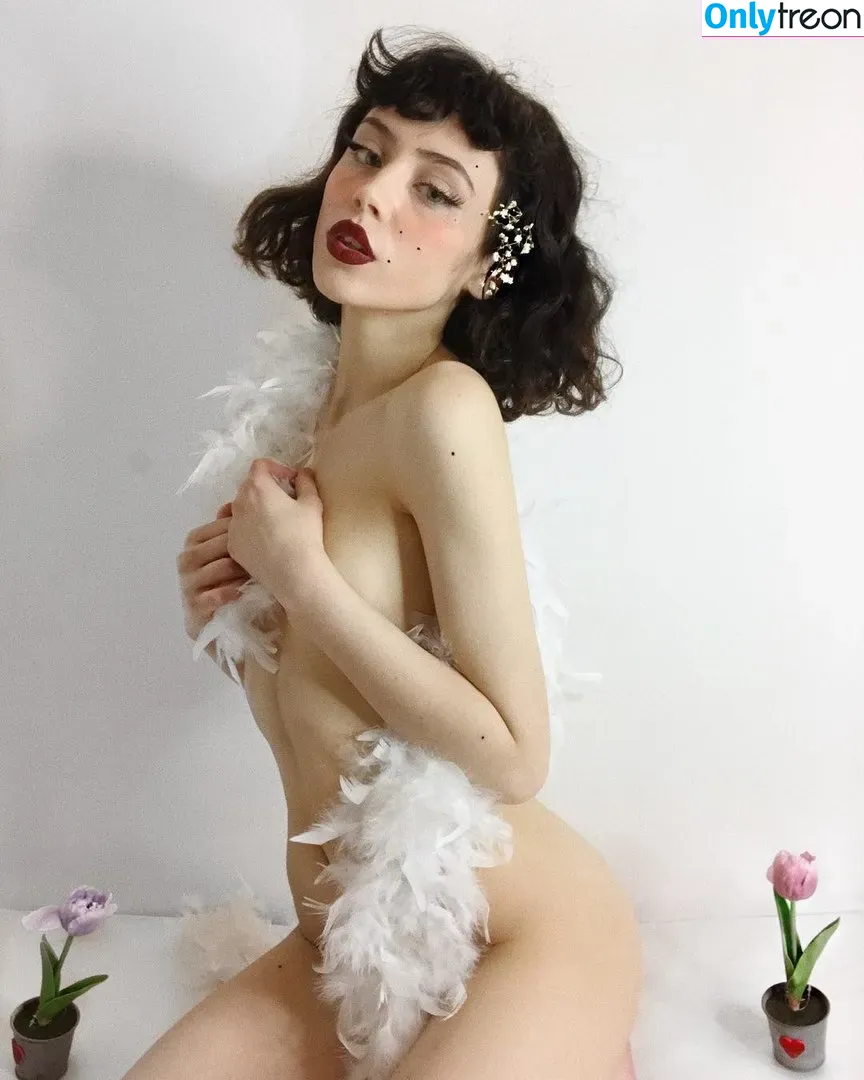 Mina Bell голая photo #0004 (BinaMell / MinaxBell / minaxxbell)