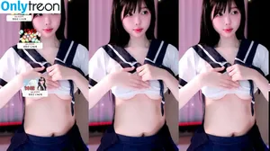 mina8017 / malang_sohee / 말랑소히♥ nude photo #0077