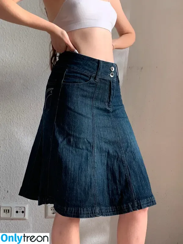 minaaselinaa nude photo #0102 (minaaselinaa)