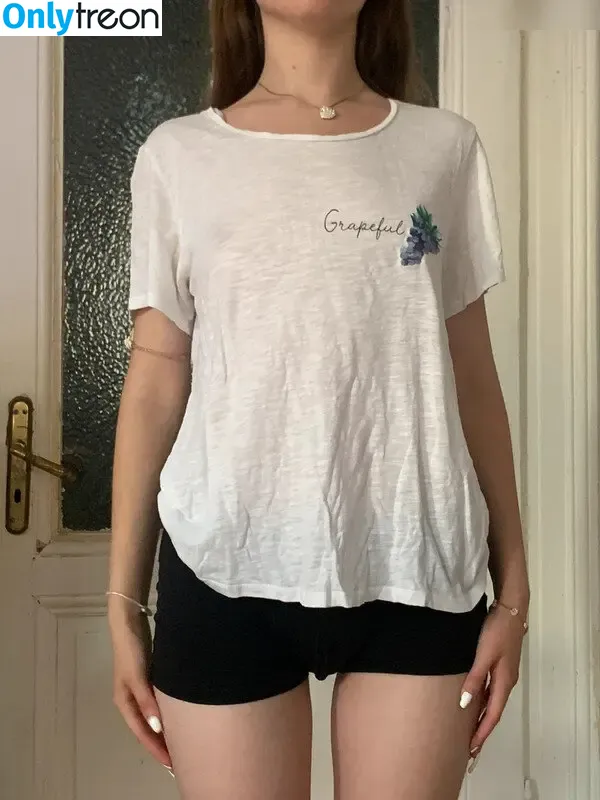 minaaselinaa nude photo #0128 (minaaselinaa)