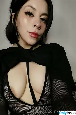 minakin / minakinnn nude photo #0042