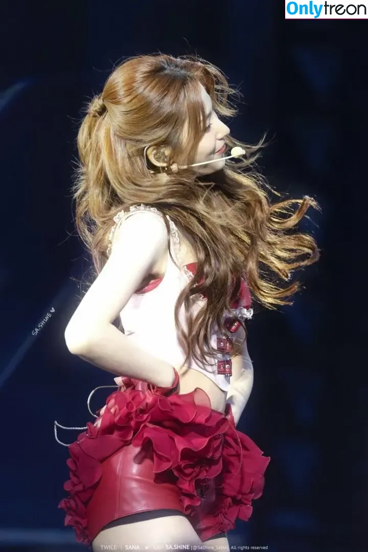 Minatozaki Sana nude photo #0105 (TWICE / m.by__sana)