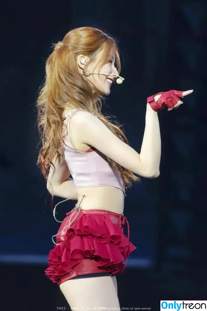 Minatozaki Sana nude photo #0106 (TWICE / m.by__sana)