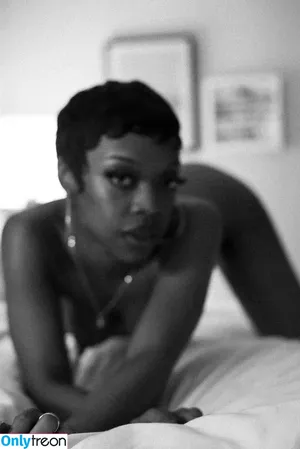 MindoftheUnkind / DAMNMAUX / Miss.Maux nude photo #0036