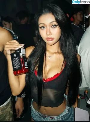 Minh Nguyet / symmmeoo фото голая #0003