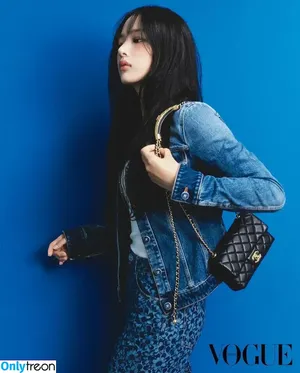 Minji / lovres_min__ / miniwithtattoos / newjeans_official фото голая #0728