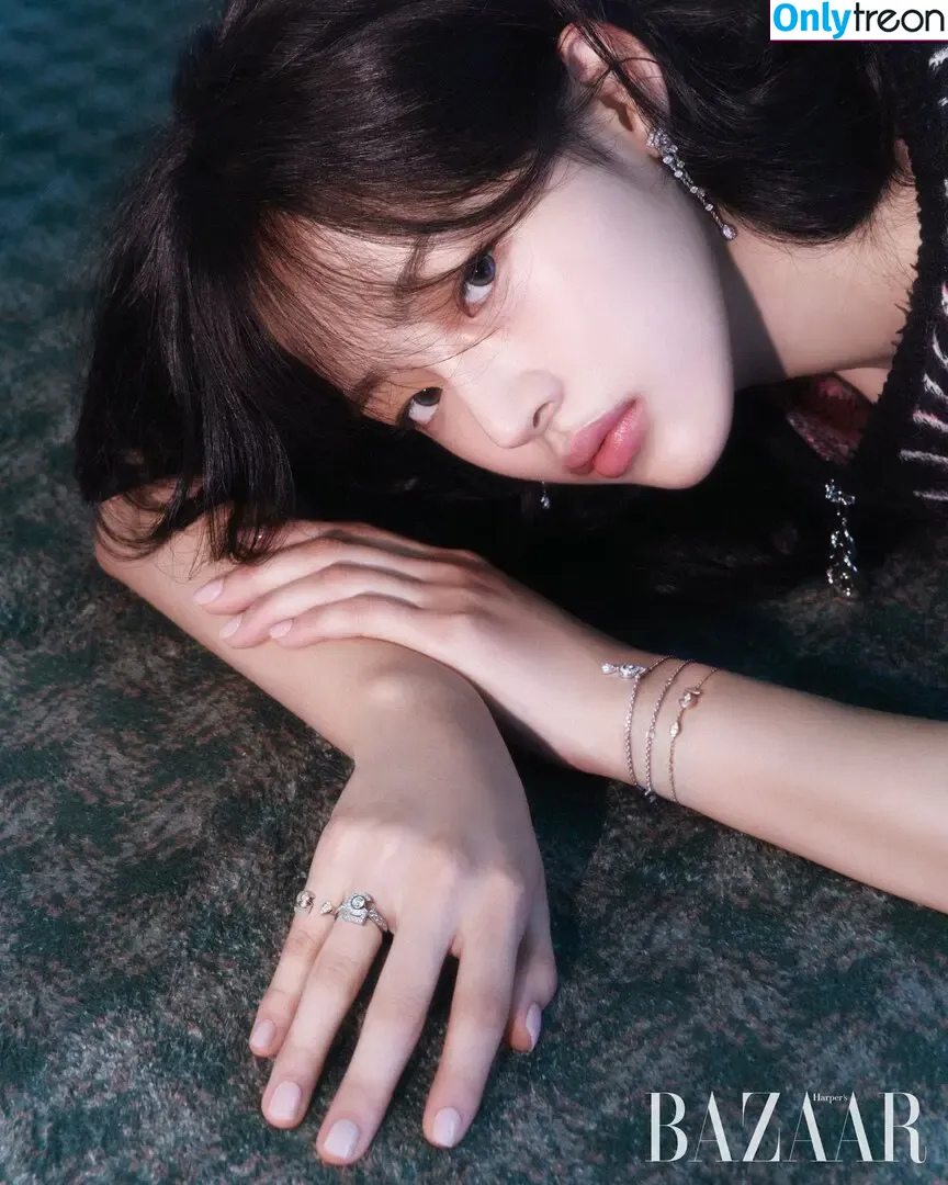 Minji голая photo #0989 (lovres_min__ / miniwithtattoos / newjeans_official)