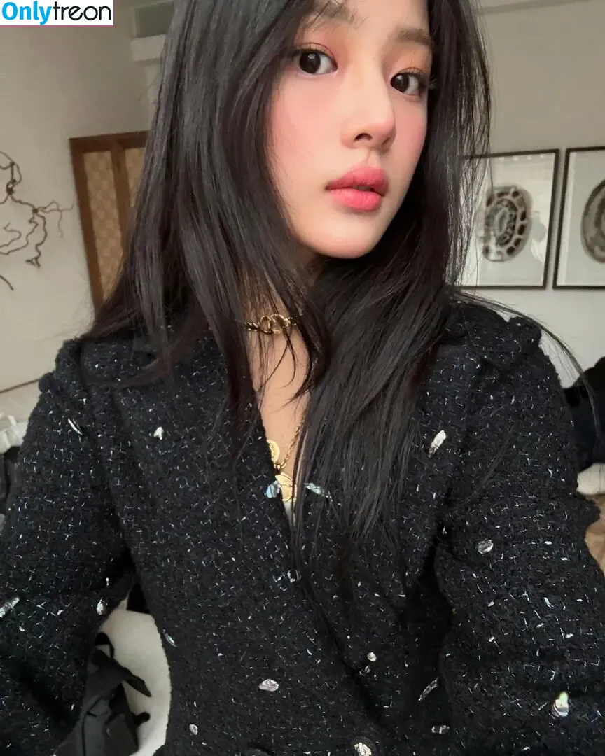 Minji голая photo #1011 (lovres_min__ / miniwithtattoos / newjeans_official)