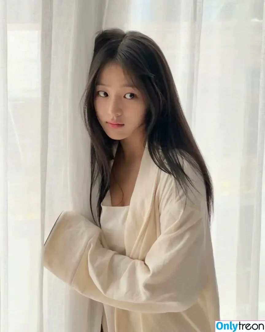 Minji голая photo #1015 (lovres_min__ / miniwithtattoos / newjeans_official)