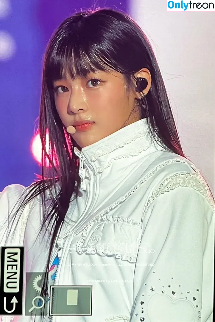 Minji голая photo #1023 (lovres_min__ / miniwithtattoos / newjeans_official)