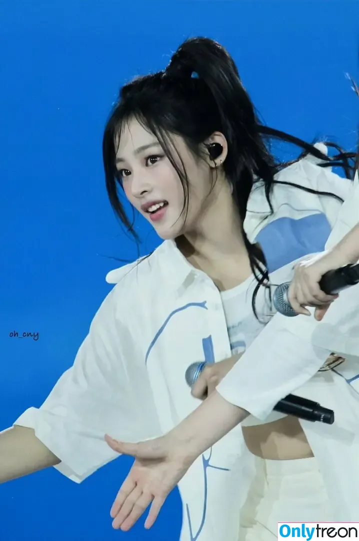 Minji голая photo #1105 (lovres_min__ / miniwithtattoos / newjeans_official)