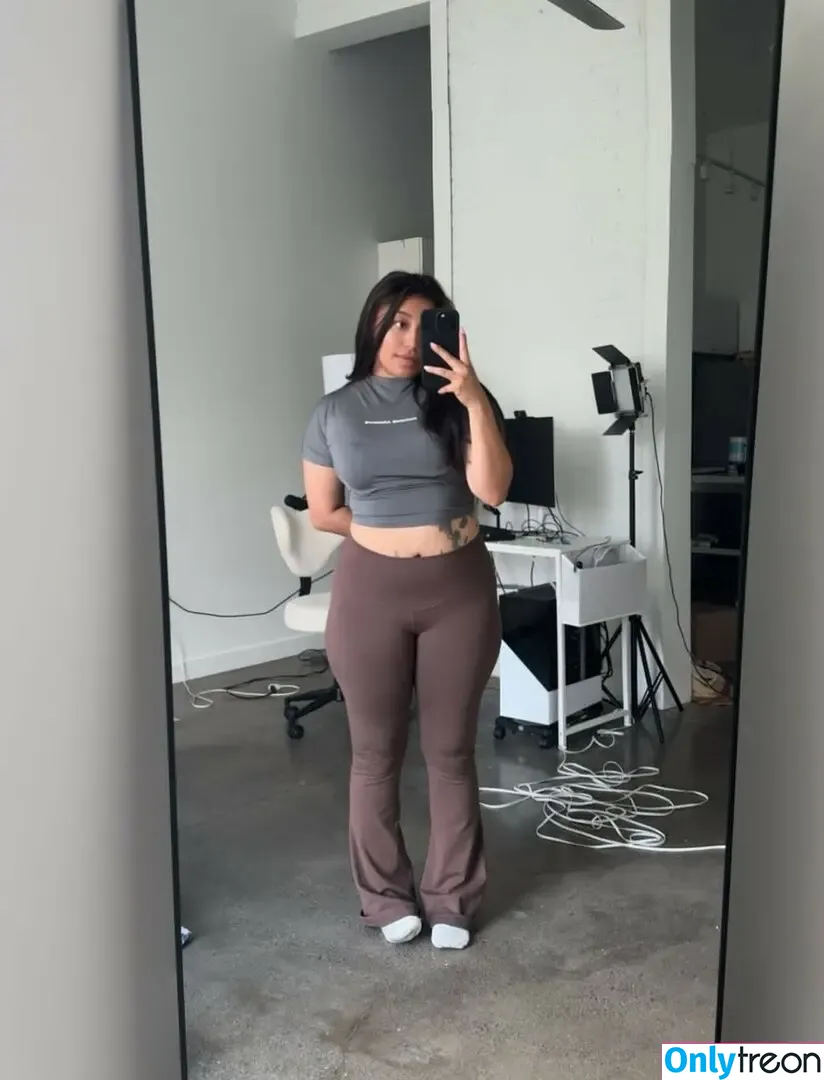 Minnieportable nude photo #0008 (minidivaonly)
