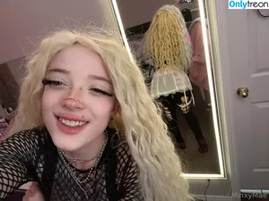 minxybites / Minxychompp / bubbles_irl / mewlabbs / minxybitez / minxybits nude photo #0127
