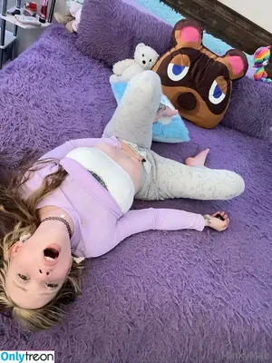 minxybites / Minxychompp / bubbles_irl / mewlabbs / minxybitez / minxybits nude photo #0129