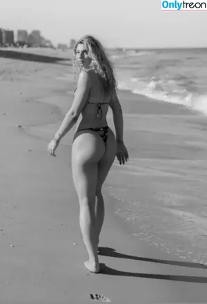 Mira.alifantis nude photo #0038