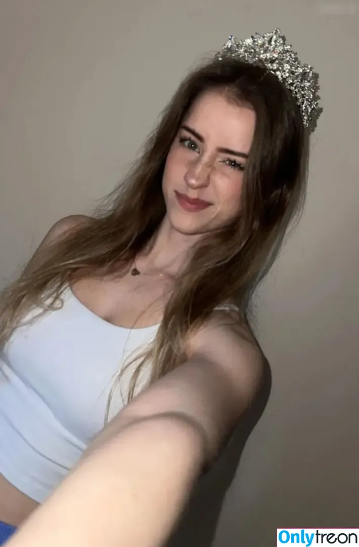 Mira Szalma nude photo #0955 (itsmira004 / mira.004 / mira.szalma)
