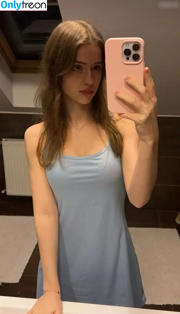 Mira Szalma nude photo #0979 (itsmira004 / mira.004 / mira.szalma)