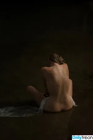 mira.vainer / miravainer nude photo #0047