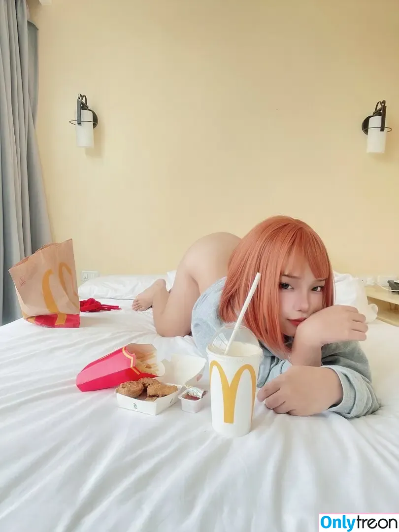 miraaamiku nude photo #0080 (eroticmedusa / miraaam_ / miraah_mikuu)