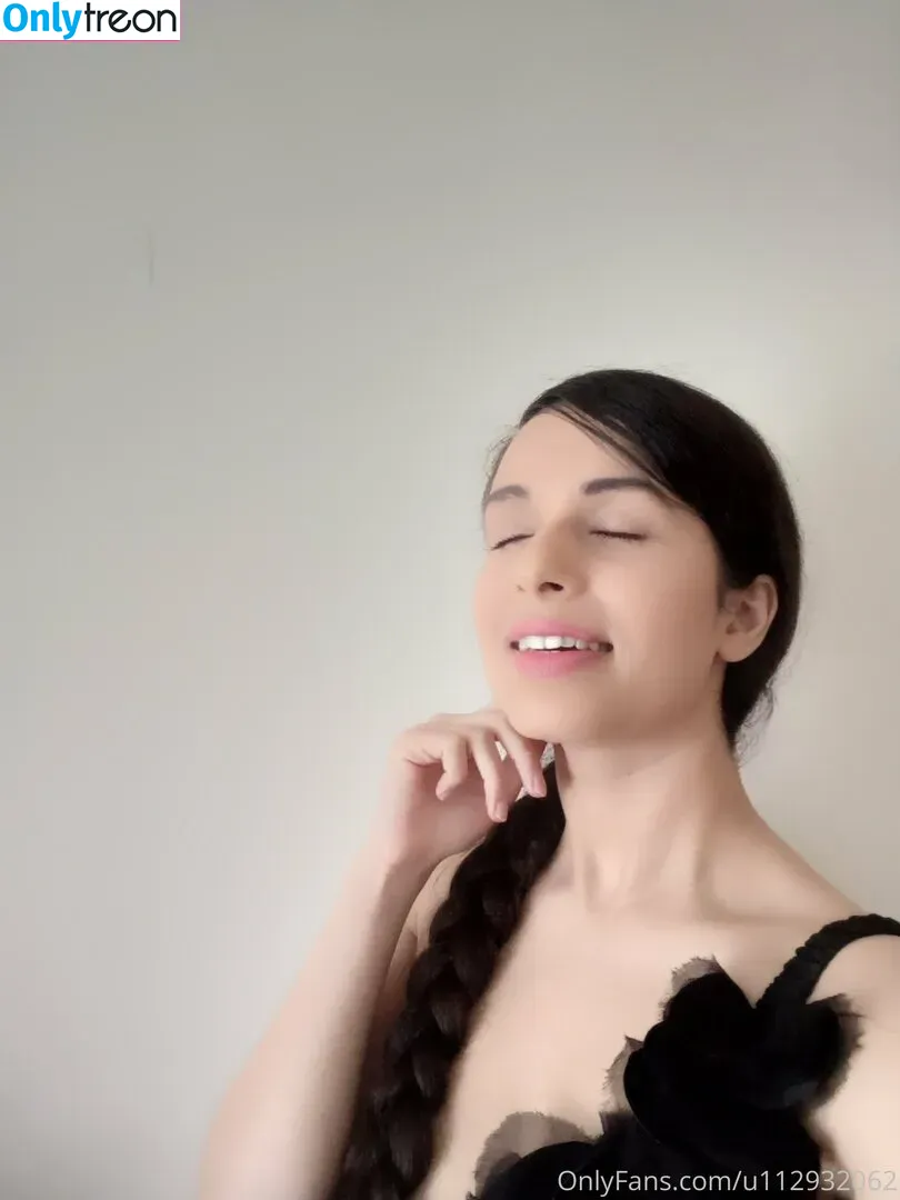 Mirabella Estella nude photo #0209 (mirabella_00 / mirabellaestella)
