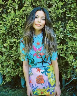 Miranda Cosgrove / MirandaCosgrove / onlyfanssz nude photo #0113