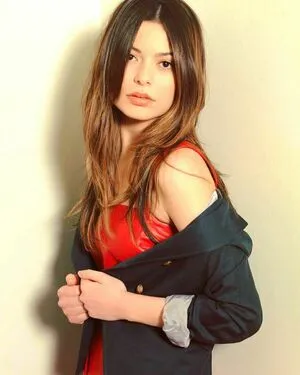 Miranda Cosgrove / MirandaCosgrove / onlyfanssz nude photo #0311