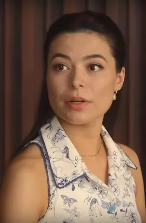 Miranda Cosgrove / MirandaCosgrove / onlyfanssz nude photo #0369