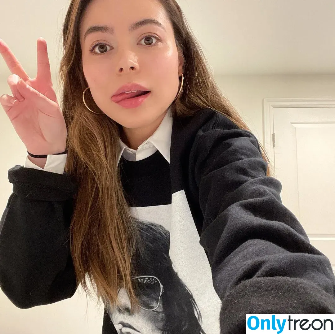 Miranda Cosgrove голая photo #0099 (MirandaCosgrove / onlyfanssz)