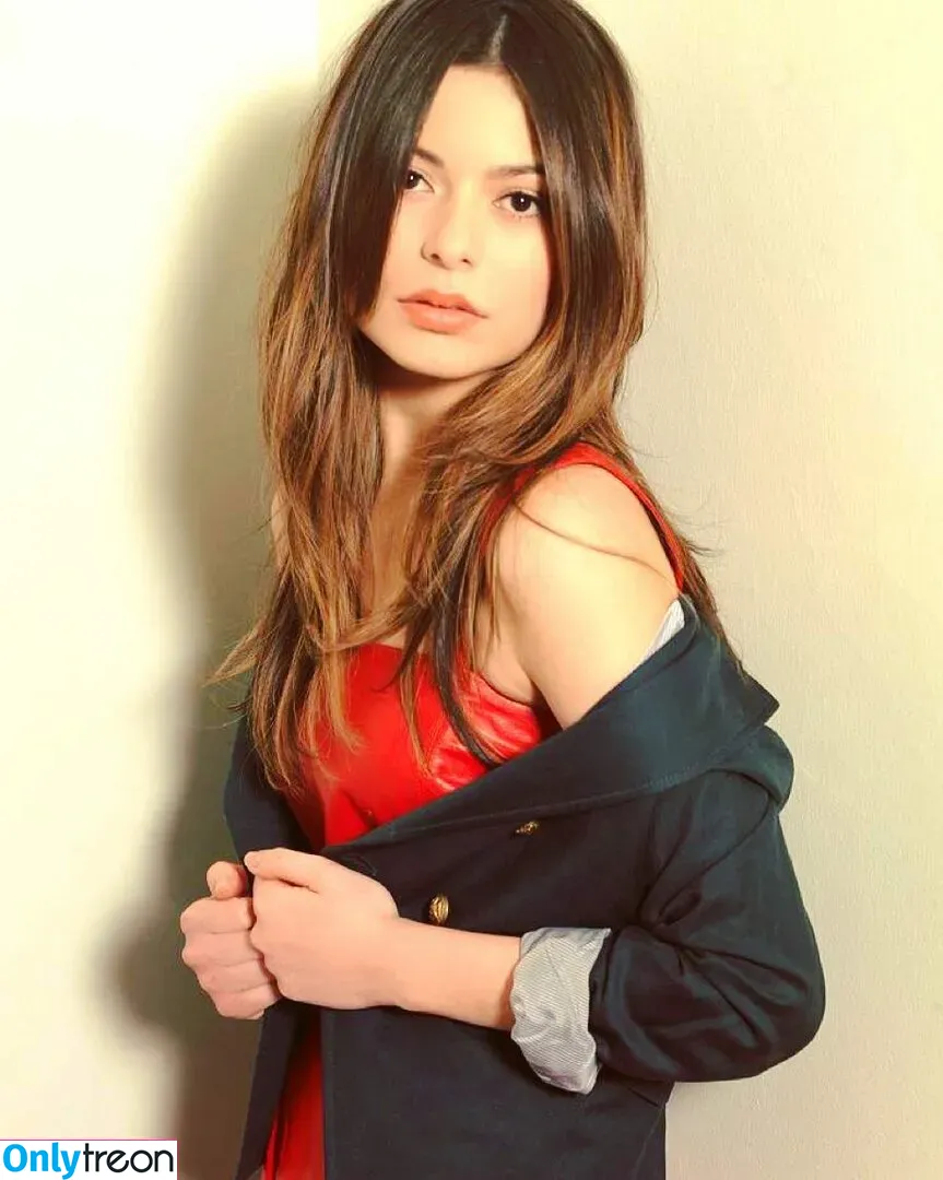 Miranda Cosgrove nude photo #0311 (MirandaCosgrove / onlyfanssz)