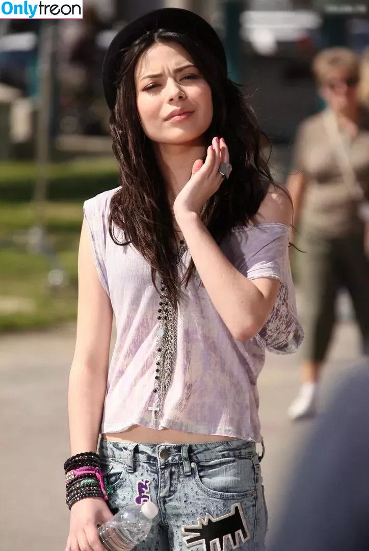 Miranda Cosgrove nude photo #0458 (MirandaCosgrove / onlyfanssz)