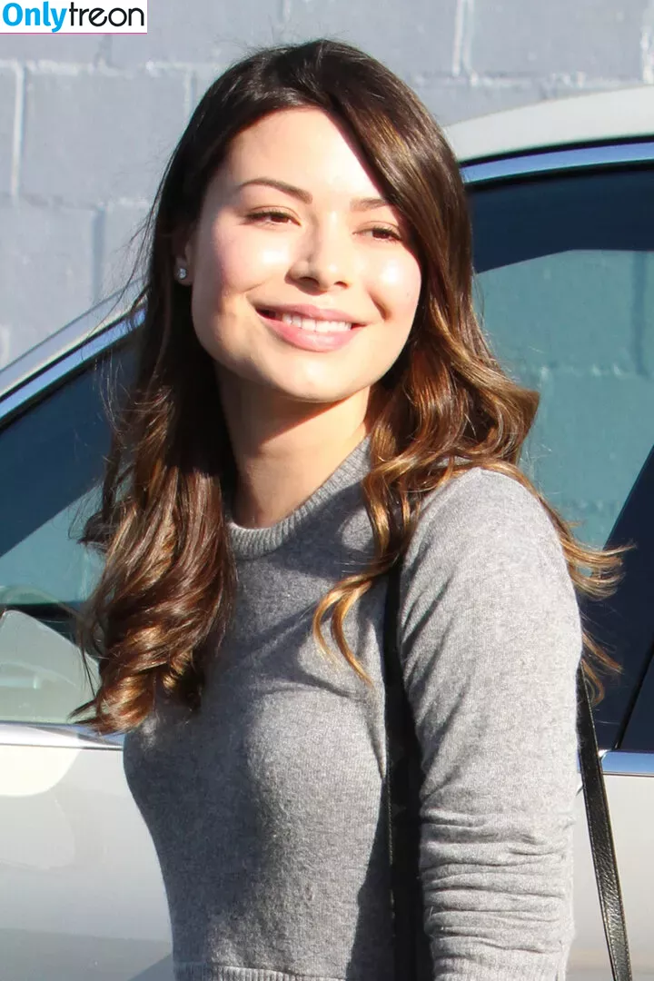 Miranda Cosgrove nude photo #0462 (MirandaCosgrove / onlyfanssz)