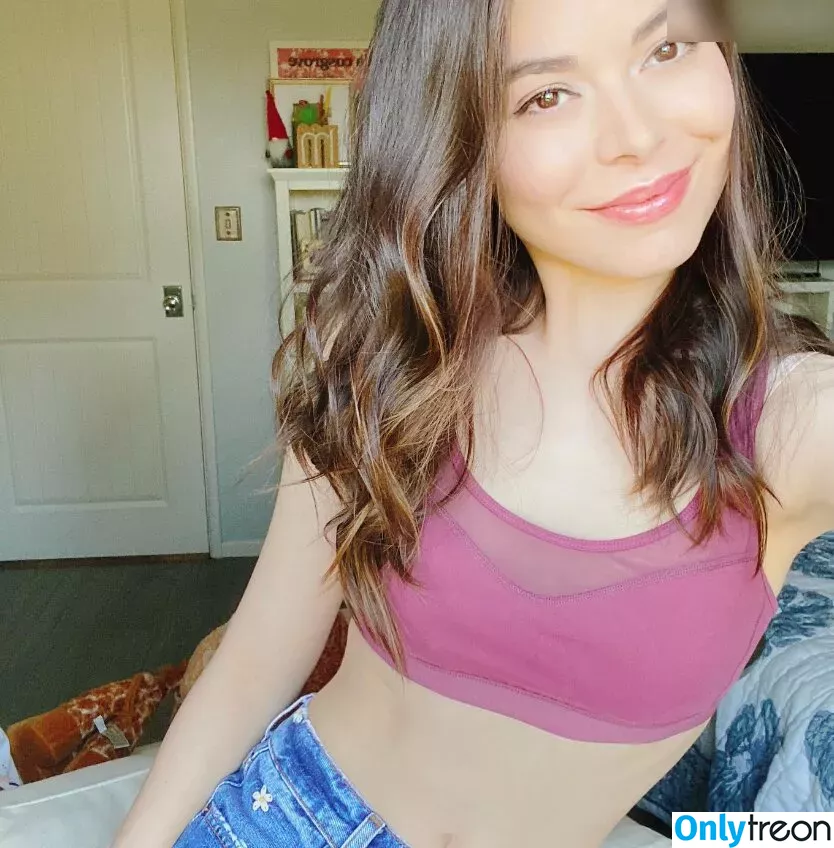 Miranda Cosgrove nude photo #0474 (MirandaCosgrove / onlyfanssz)