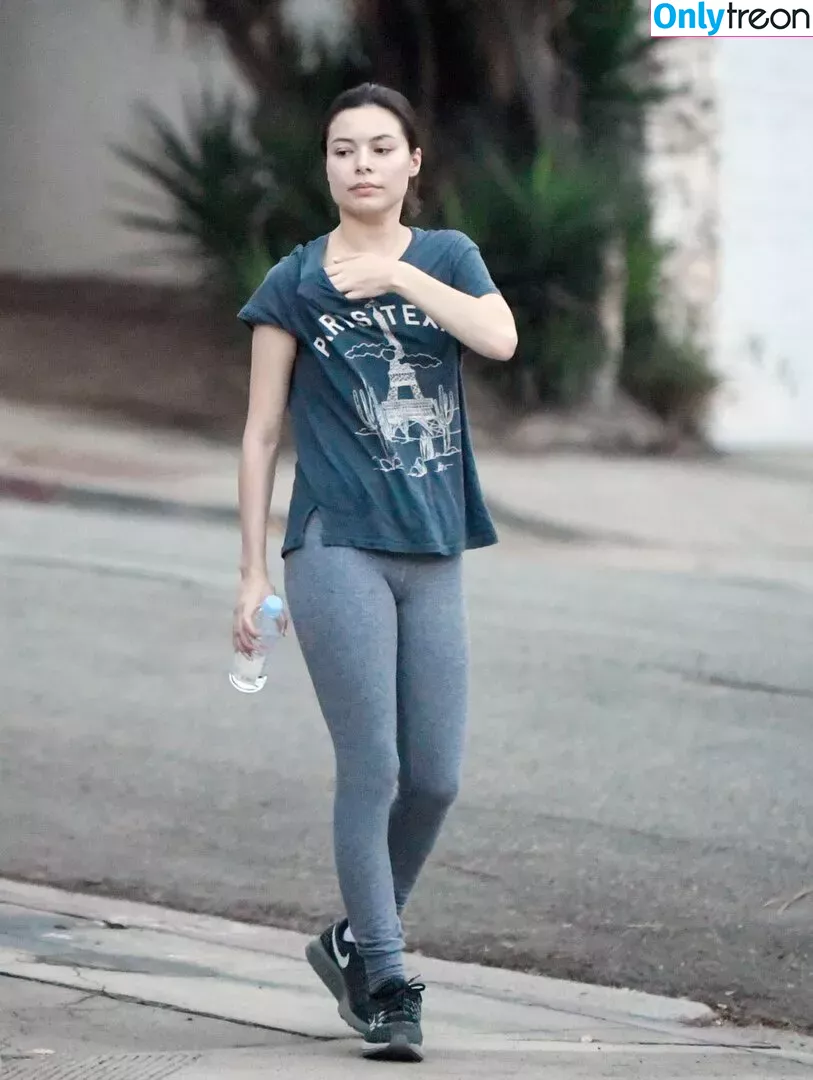 Miranda Cosgrove nude photo #0551 (MirandaCosgrove / onlyfanssz)