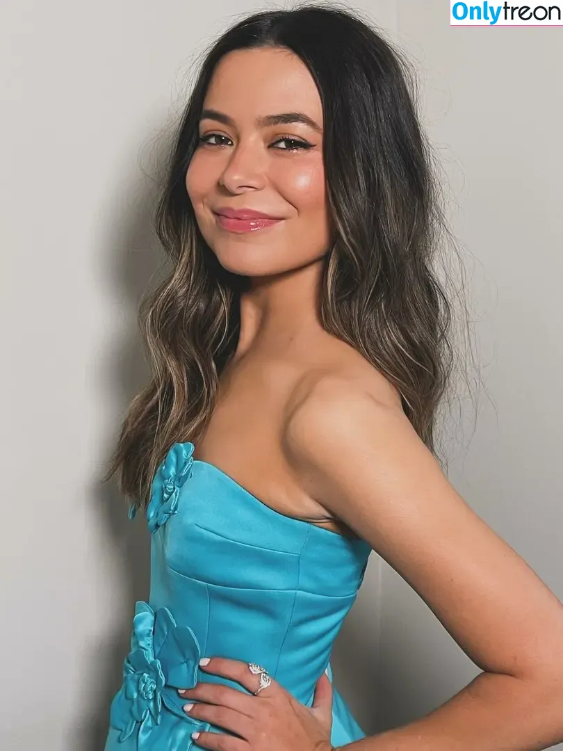 Miranda Cosgrove голая photo #0737 (MirandaCosgrove / onlyfanssz)