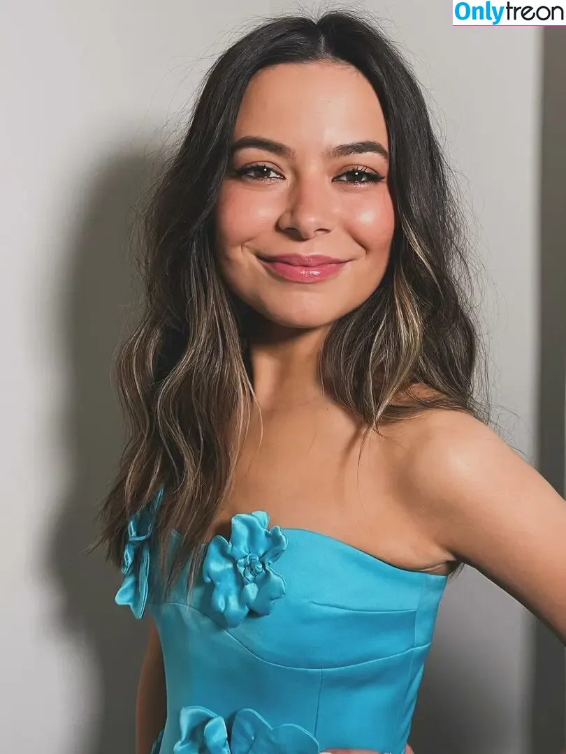 Miranda Cosgrove nude photo #0738 (MirandaCosgrove / onlyfanssz)