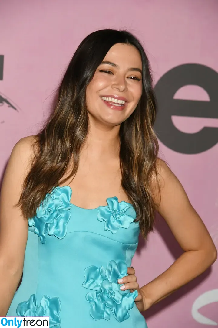 Miranda Cosgrove nude photo #0744 (MirandaCosgrove / onlyfanssz)