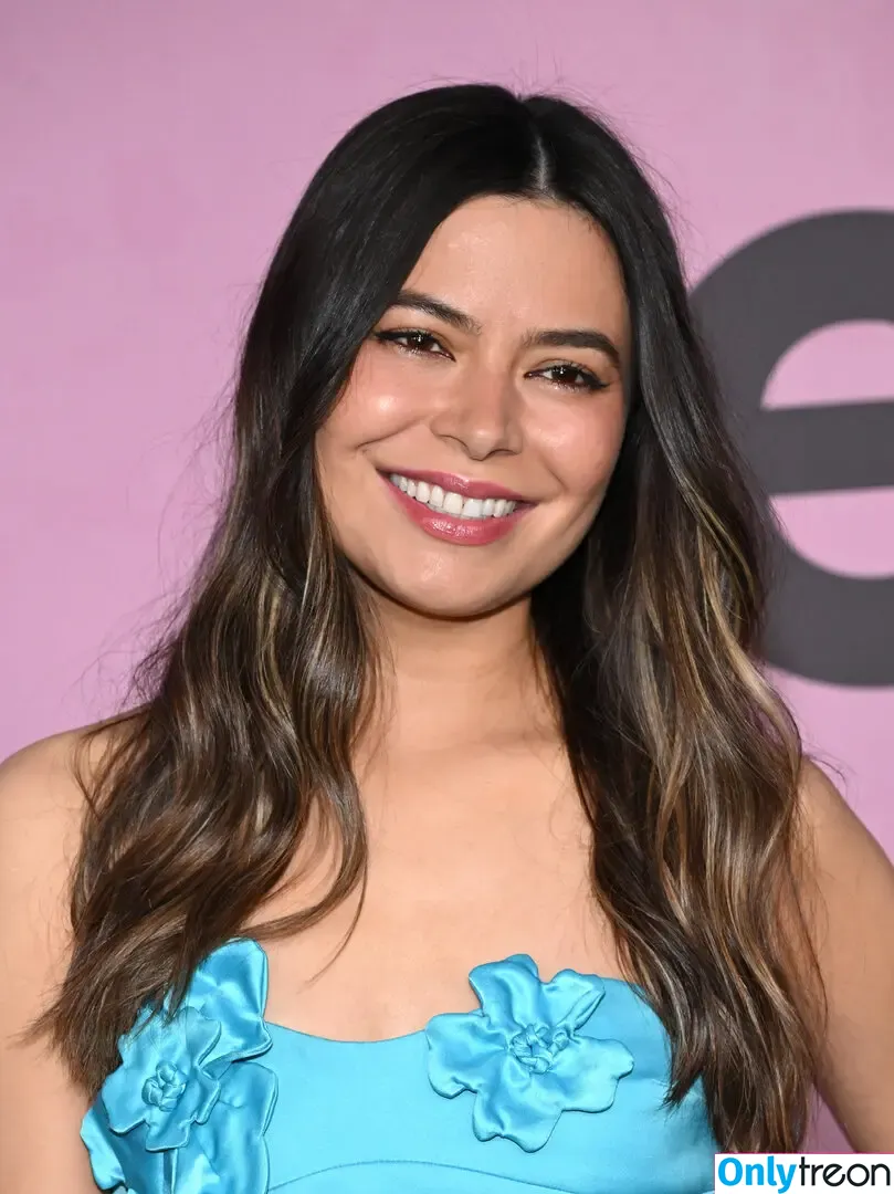 Miranda Cosgrove голая photo #0757 (MirandaCosgrove / onlyfanssz)